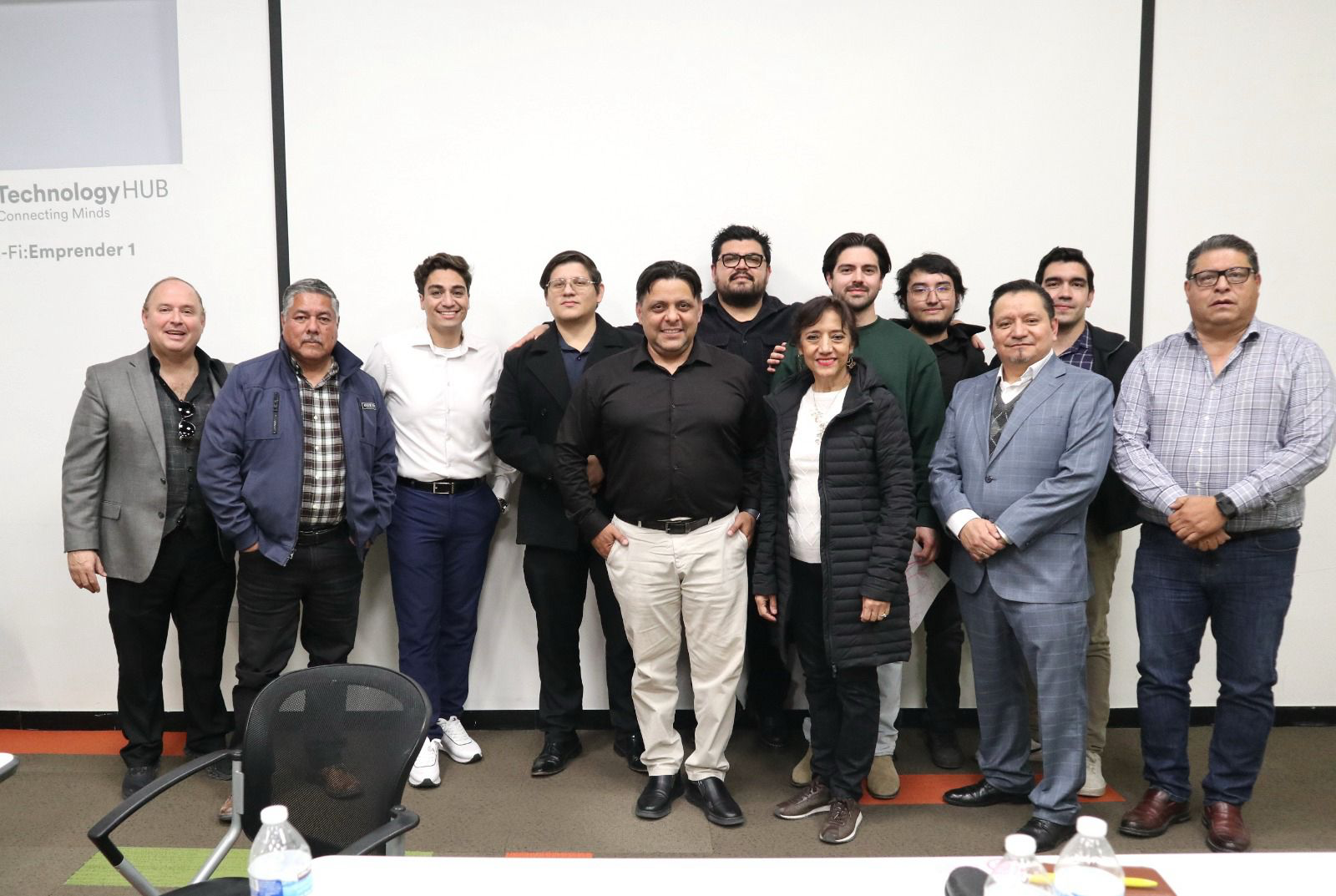 Participantes reunidos al término de una actividad del programa.